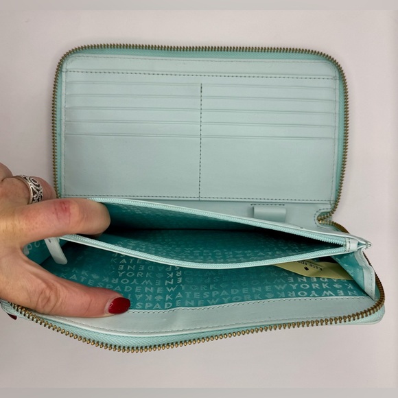 Kate Spade New Horizons Out of Office Kaden Aqua Wallet Clutch VW Bug Car - Picture 4 of 12